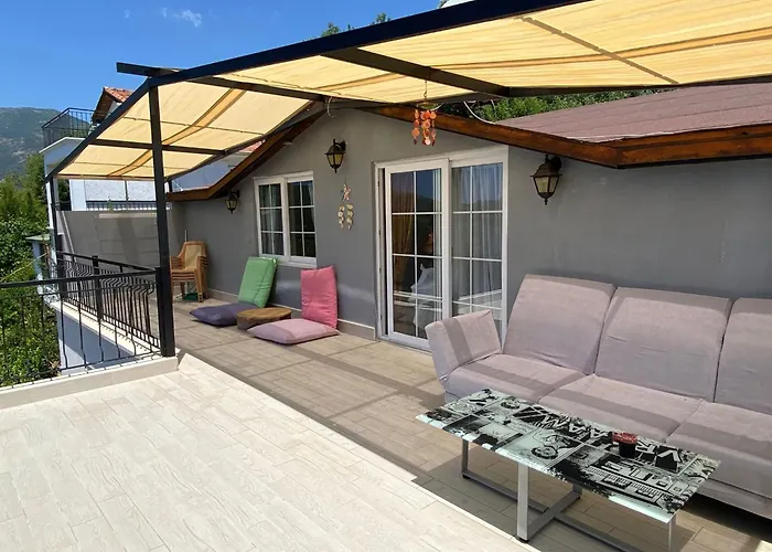 Mirena Апартаменти Каш